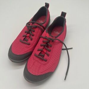 Clarks Women's Athletic Shoes in Pink and Gray